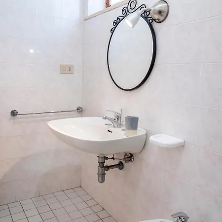 M376 - Marcelli, Bilocale Con Posto Auto Appartamento *