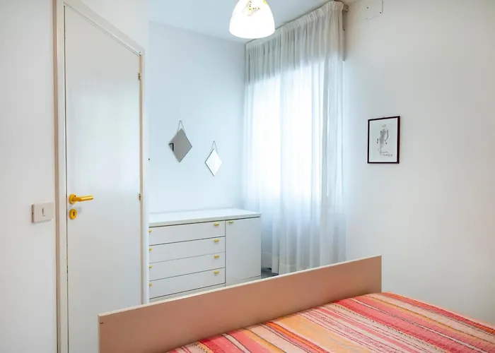 M376 - Marcelli, Bilocale Con Posto Auto Apartamento *