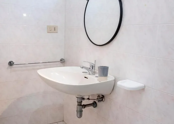 M376 - Marcelli, Bilocale Con Posto Auto Apartamento *