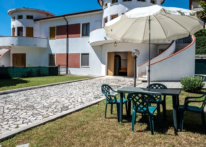 M376 - Marcelli, Bilocale Con Posto Auto Apartamento Marcelli